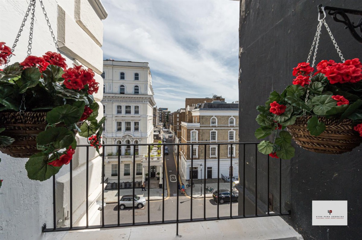 Queen's Gate Terrace, London